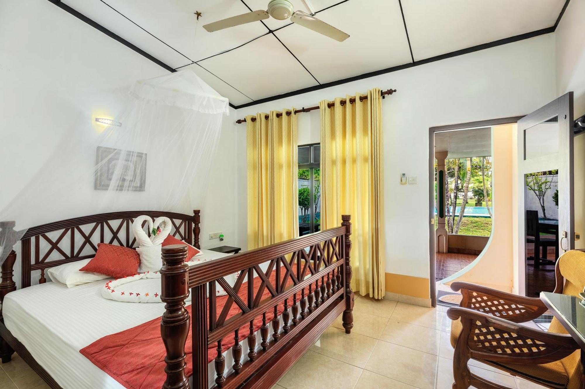 Sagarika Beach Hotel Moragalla Екстериор снимка
