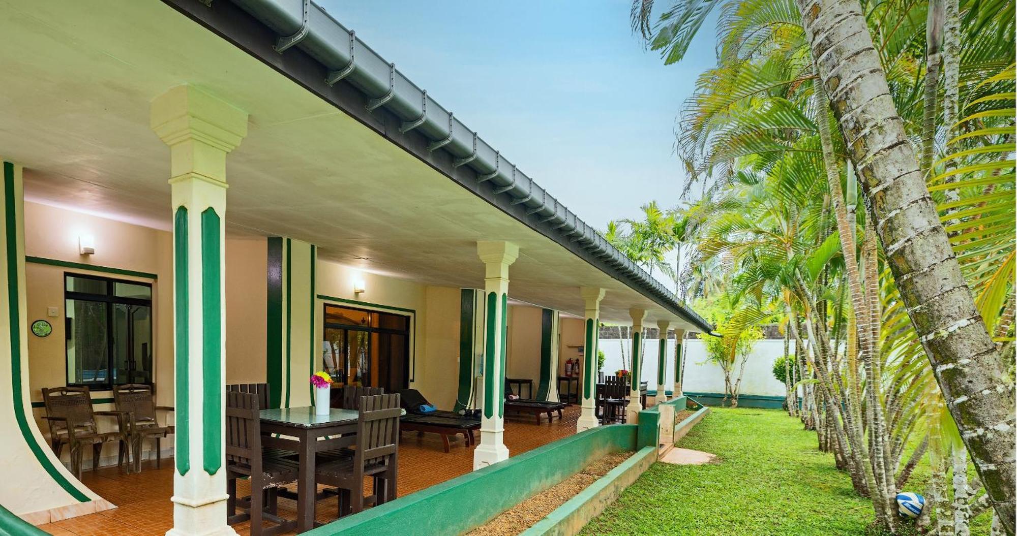 Sagarika Beach Hotel Moragalla Екстериор снимка