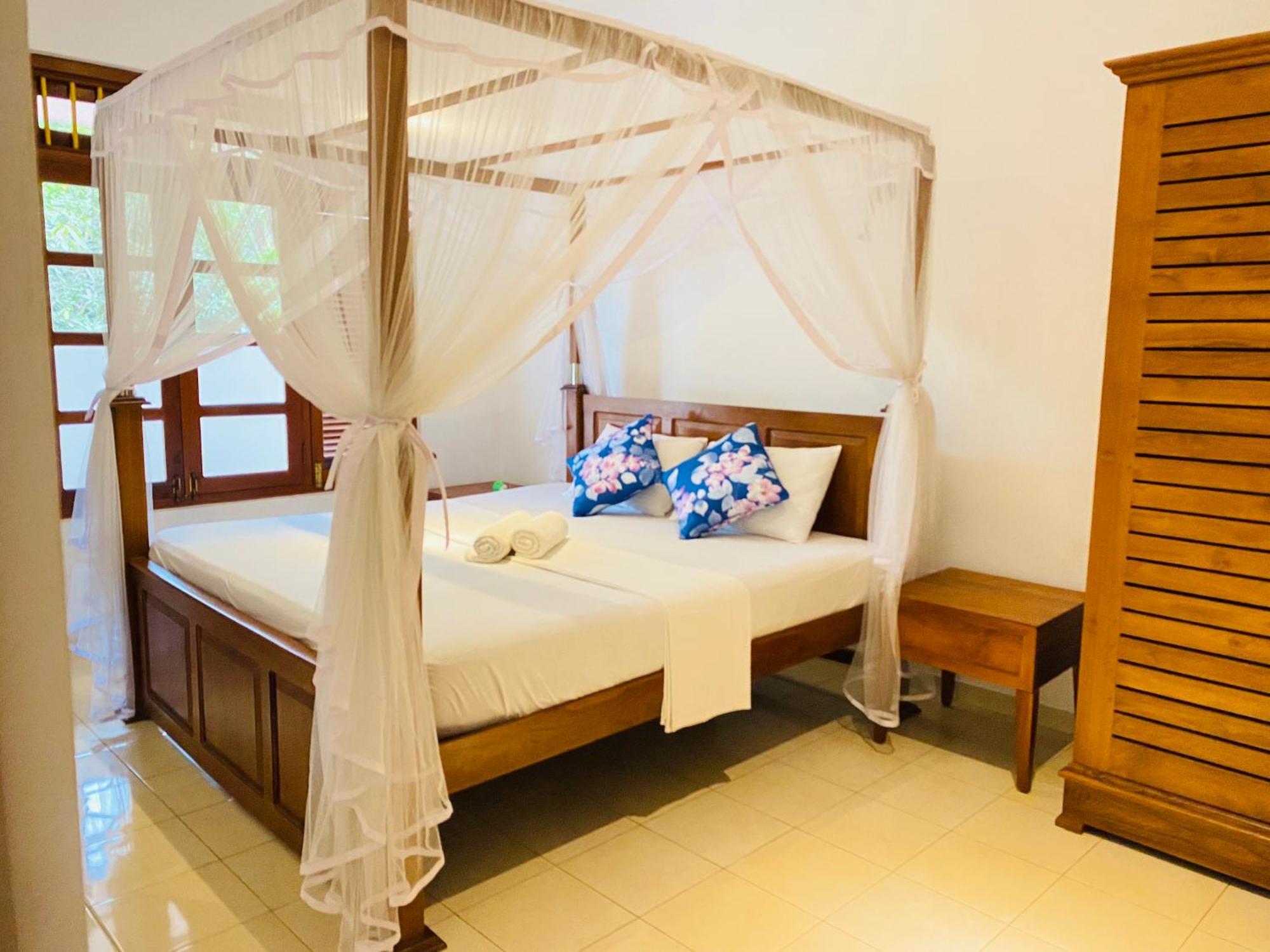 Sagarika Beach Hotel Moragalla Екстериор снимка