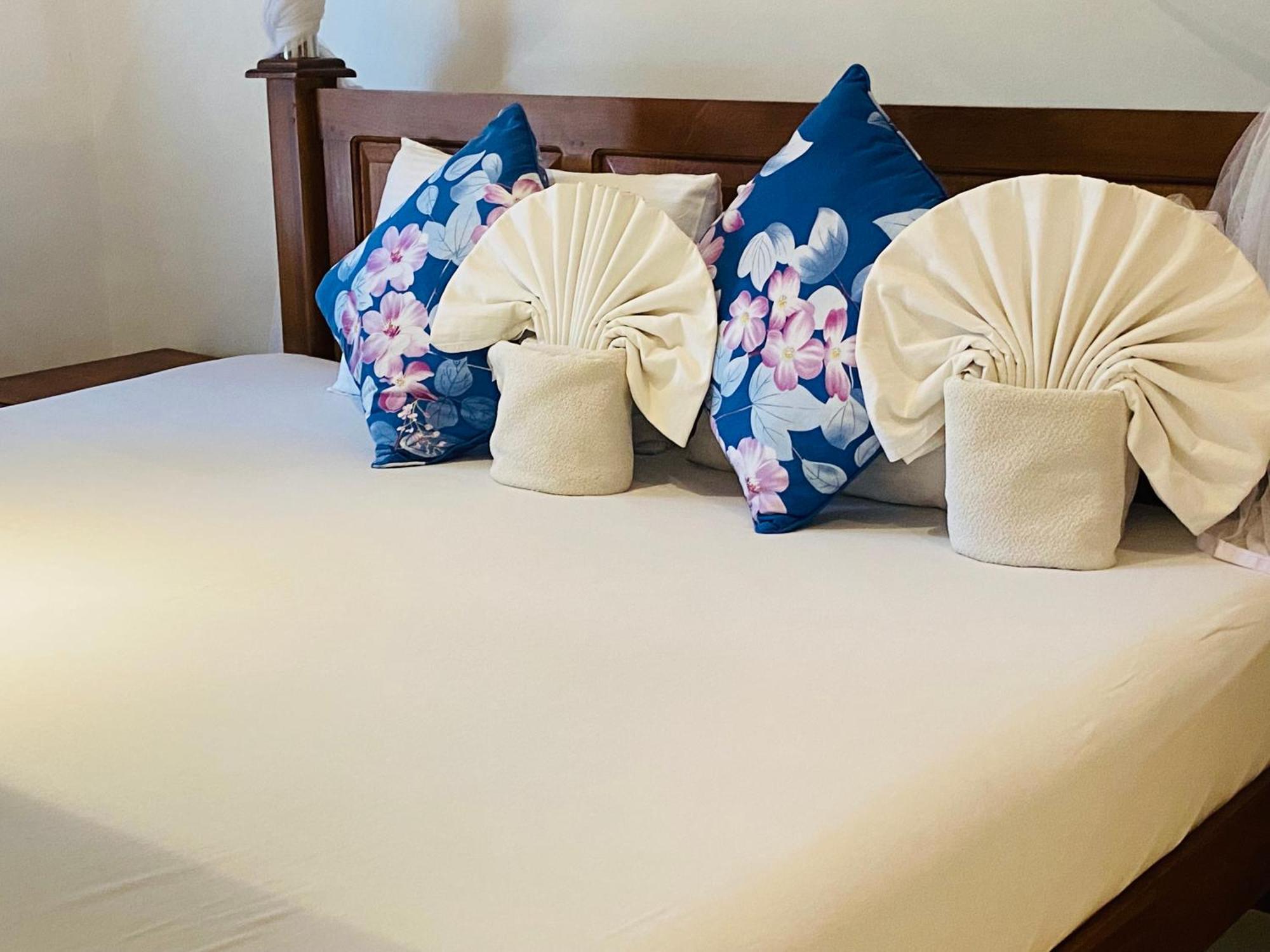 Sagarika Beach Hotel Moragalla Екстериор снимка